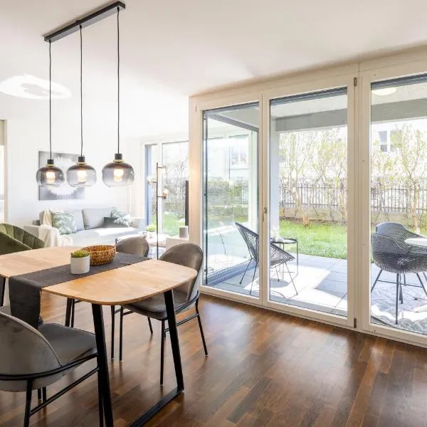 STAYY Green Oasis near Zurich I free Parking I TV, hôtel à Dietikon