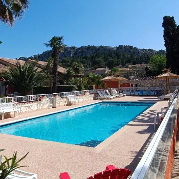 Gite la Capelle Roquefort des Corbières Sigean Narbonne Aude, hotel di Roquefort-des-Corbières