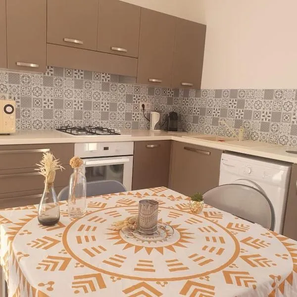 Studio mitoyen à la campagne vue sur la mer, hotel em Cargèse