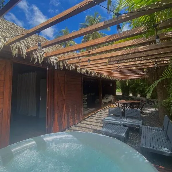 Eden Chalet, SPA Privatif, hotel in Les Abymes
