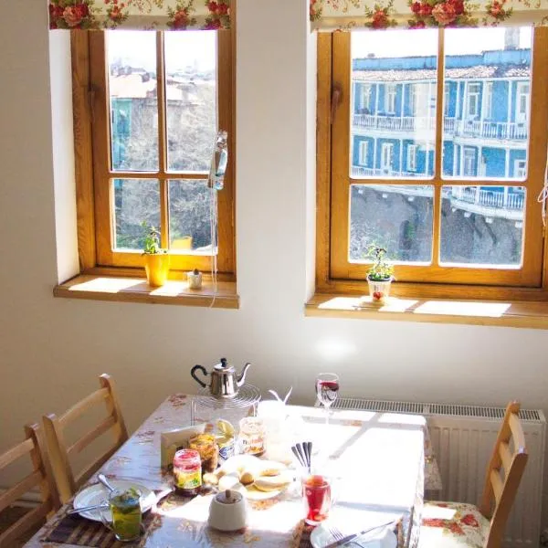 Pushkin 10 Hostel, hotel v destinaci Tbilisi City
