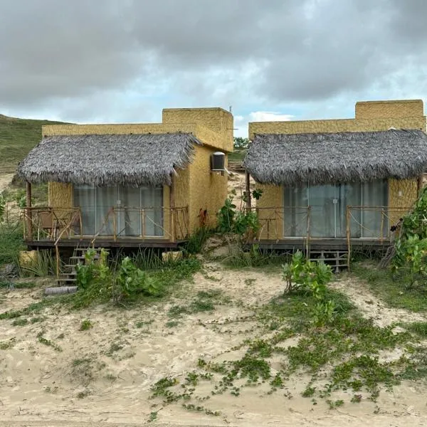 Bangalô Encantador Praia da Baleia, hotell sihtkohas Itapipoca