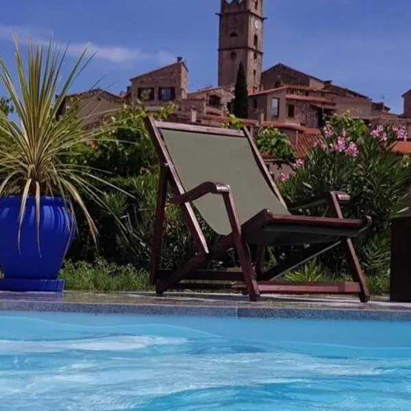 Belle Maison de vacances avec piscine., hotel din Montalba-le-Château