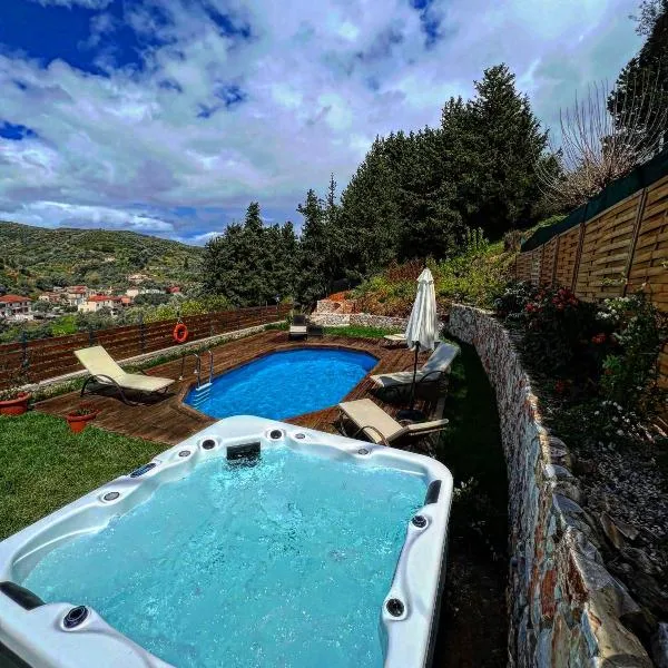 Ampelos Cretan Villa - Private Pool & Heated Ozone Jacuzzi, hotel v destinaci Yerolákkos
