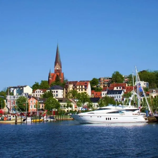 Gemütliche 2-Zi-Whg, Strandnähe, kostenloser Parkplatz, Schlüsselbox, 24/7 Selfcheckin, Hotel in Flensburg