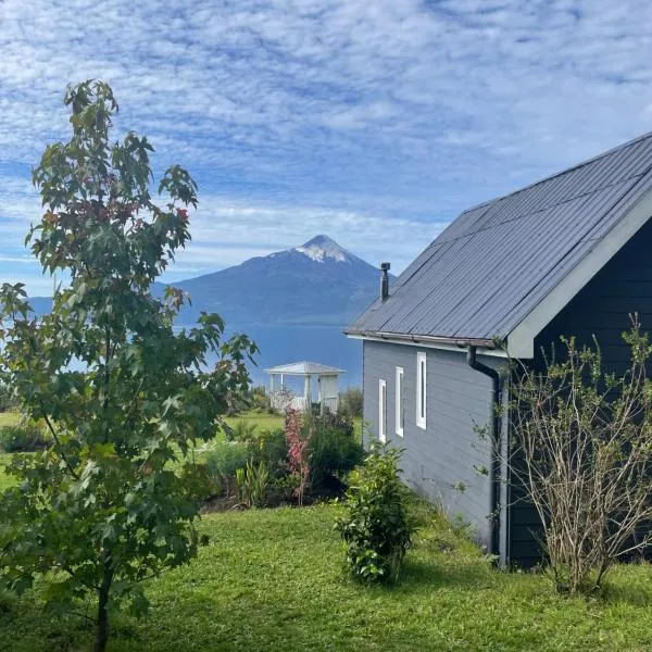 Casa EL CIERVO, Los Riscos, Puerto Varas, hotel in Puerto Varas