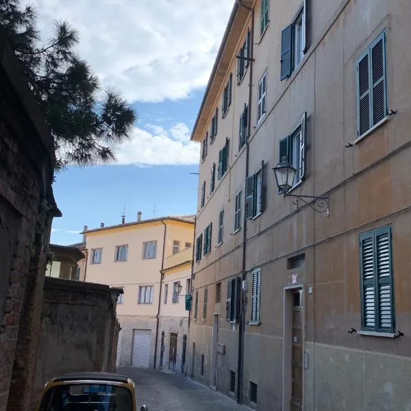 Clara Luna appartamento turistico, hotel din Osimo