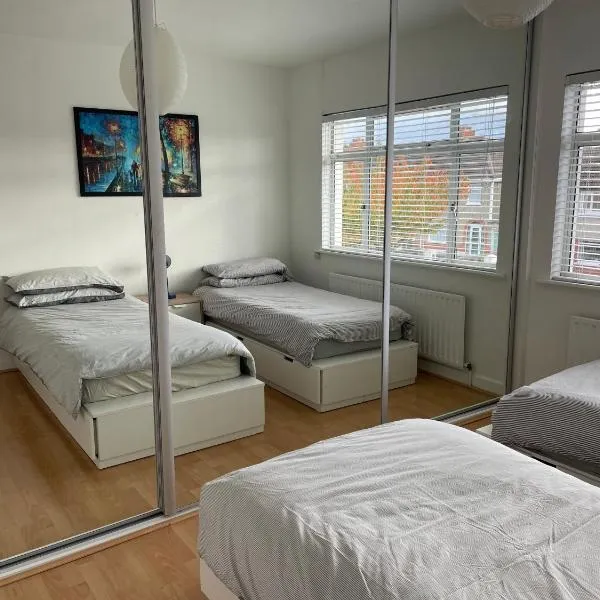 20 Minutes to the City Center, hotel v destinaci Dublin
