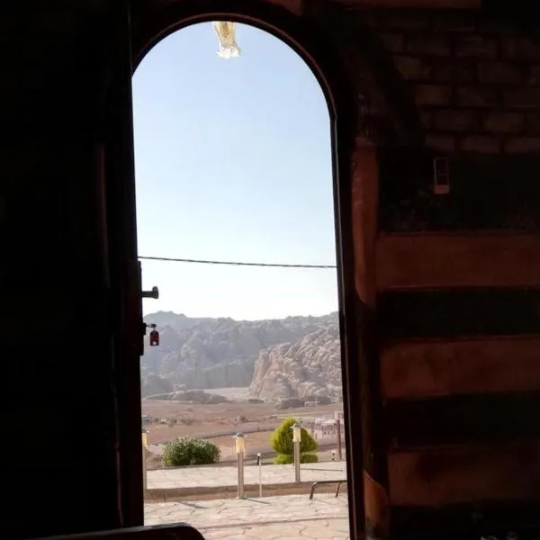 Little Petra Heritage Village, hotel in Wadi Musa