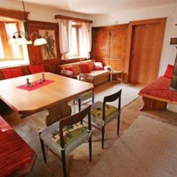 Chalet Sternberg, hotel i Strengen