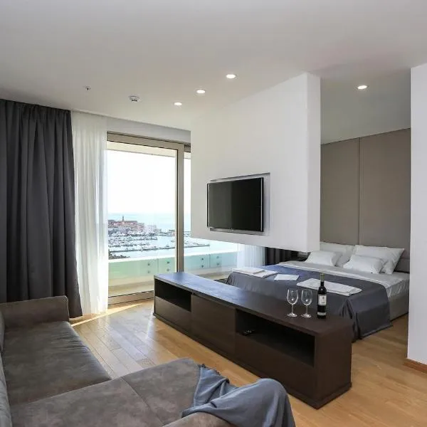 Apartments Lux - Sea View, hotel u Budvi