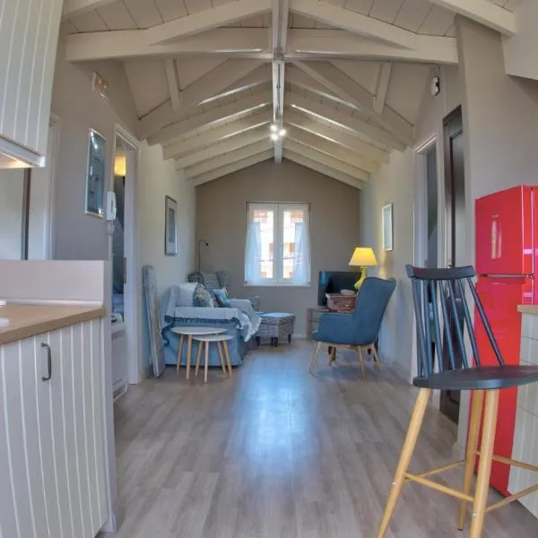 Heron's Path I、Análipsisのホテル