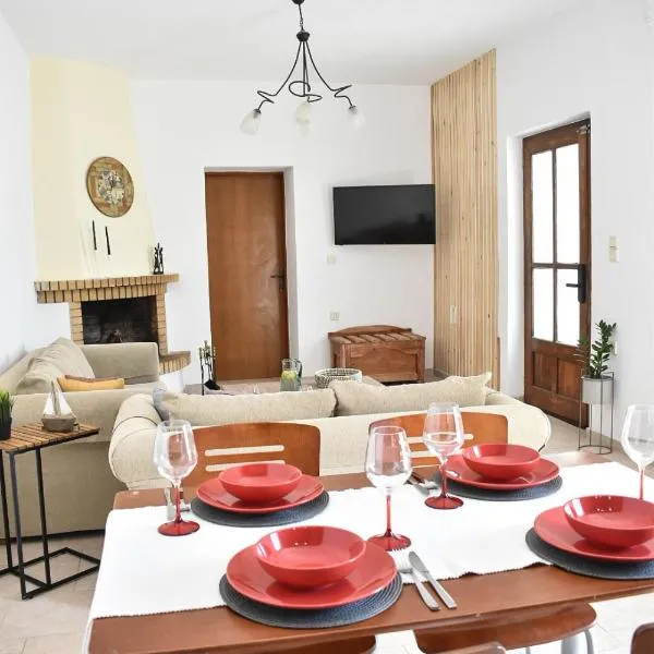 Raeti Cretan Guesthouse, hotel in Moírai