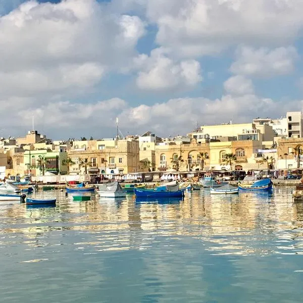 ONE100 apartments, hotel v destinaci Marsaxlokk