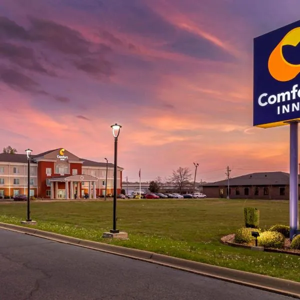 Comfort Inn US Hwy 80, hotel v destinaci Demopolis