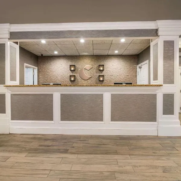 Comfort Inn & Suites Plattsburgh - Morrisonville, hotel v destinaci Plattsburgh