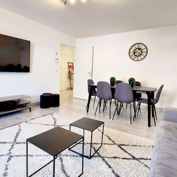 Cosy Home 2, Cergy Le Haut, 6 personnes, 3 min gare, 30 min Paris, parking privé โรงแรมในแซร์ฌี