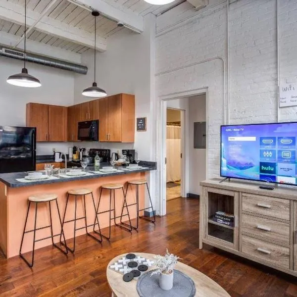 NY Style Centric Loft w/ KingBed, hotel v destinaci Rochester