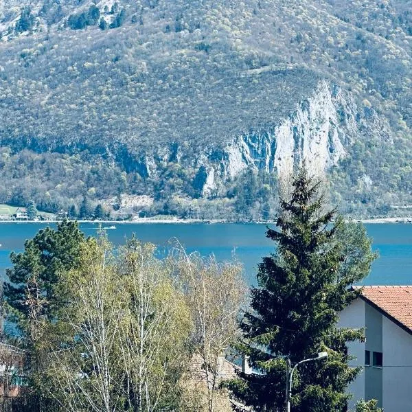 Lac arte postale, hotel v Annecy