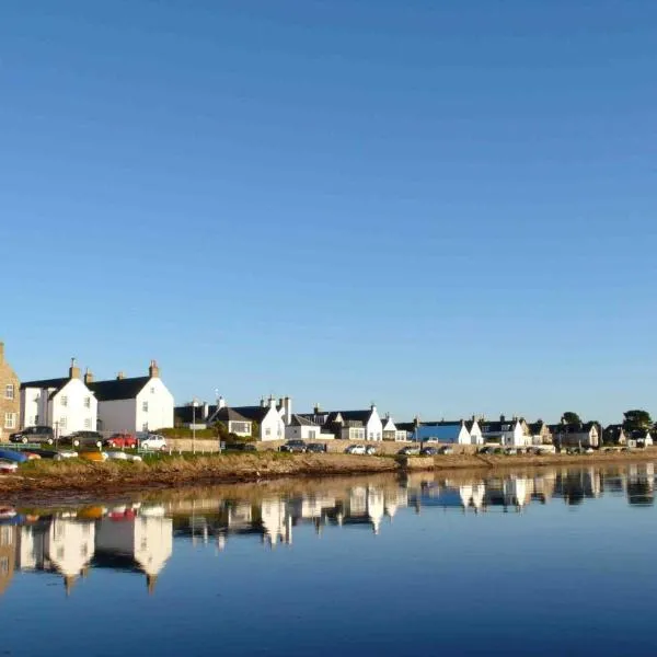 Driftwood Cottage, Findhorn Village, hotel v destinaci Forres