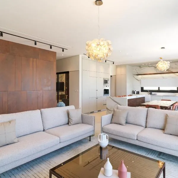 LIV Mackenzie Beach Suites Larnaca ADULTS ONLY, hotel v destinaci Larnaka