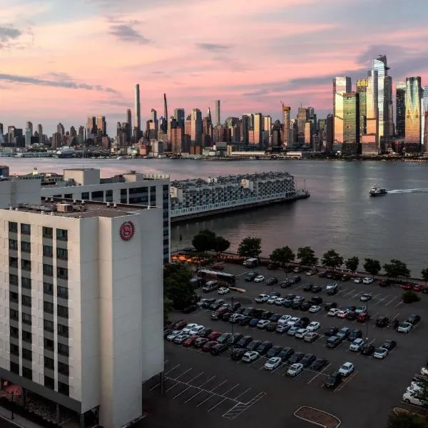 Sheraton Lincoln Harbor Hotel: Hoboken şehrinde bir otel