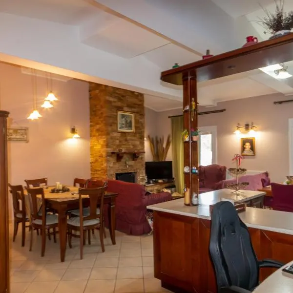 Aristotelis Apartment, hotel v destinaci Mesongi