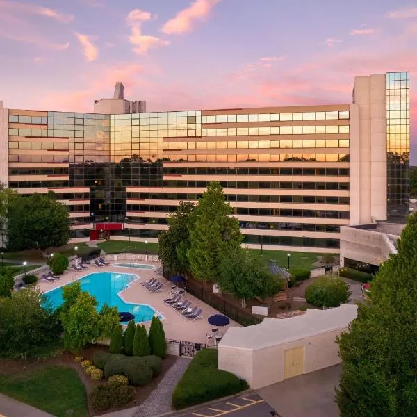 Sheraton Imperial Hotel Raleigh-Durham Airport at Research Triangle Park, khách sạn ở Clegg