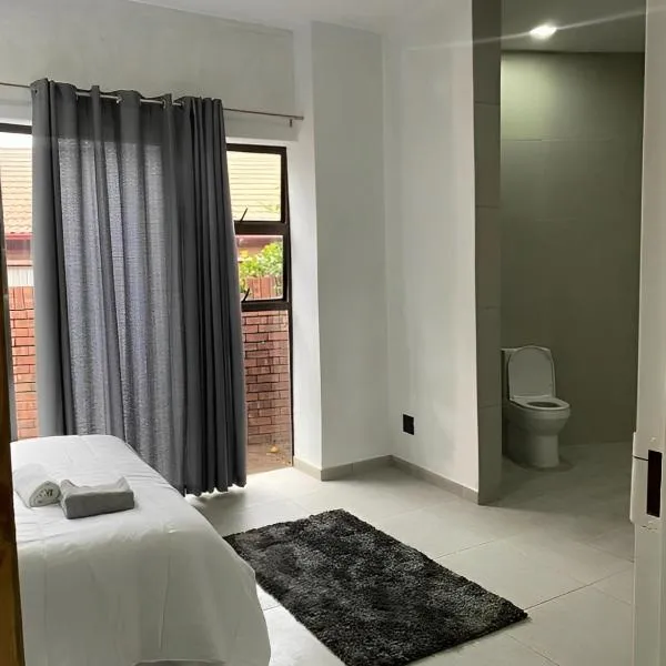 63 Lodging Villa, hotel v destinaci Rustenburg