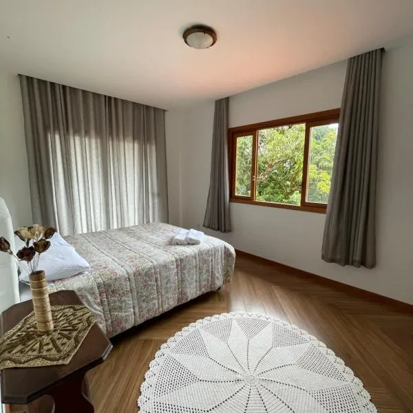 Suítes no Paraíso, hotel v destinaci Espera Feliz