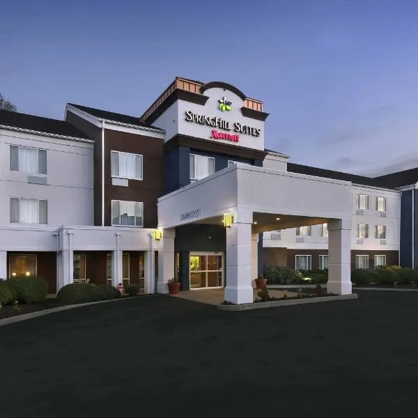 SpringHill Suites by Marriott Waterford / Mystic, hotelli kohteessa Niantic