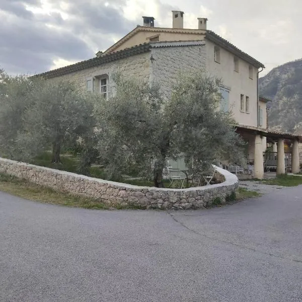 Studio massacan, hotel in Entrevaux