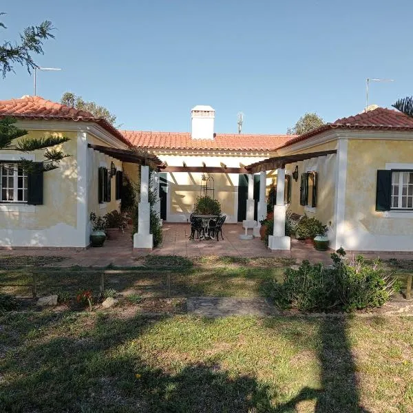 BREJOS DA COMENDA by Stay in Alentejo, hotel v destinaci Vila Nova de Milfontes
