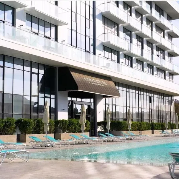 Seabreeze Baku Lighthouse seaview appartment studio, hotel v destinaci Baku