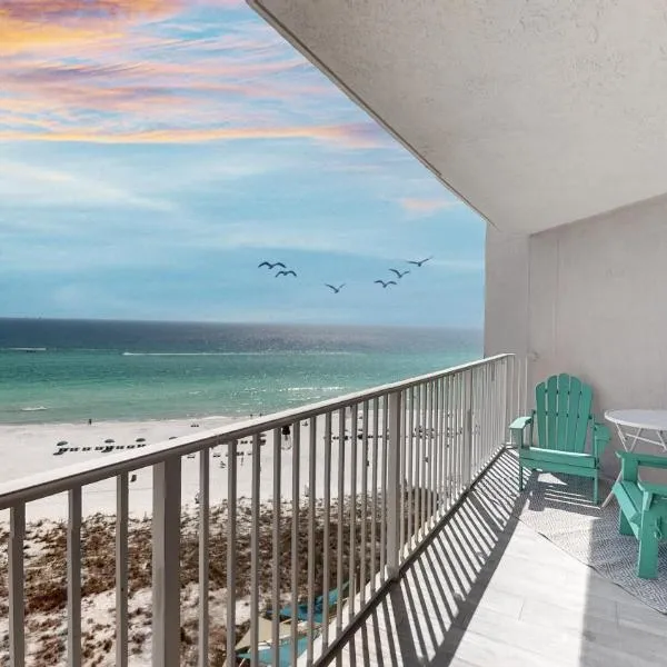 Beachfront - Renovated - Gulf view Bedroom - FLPCB5, hotel in Panama City Beach