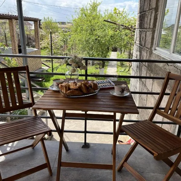 Дом в аренду - Kharberd House, долгосрочная и краткосрочная аренда, hotel v Jerevanu