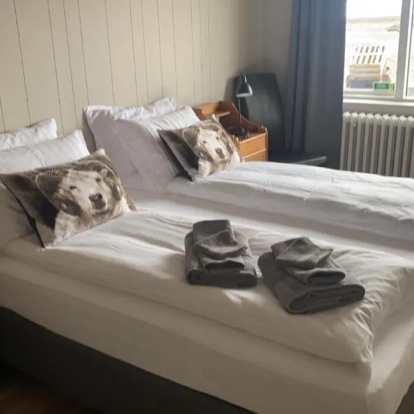 Álftártunga Farm Guesthouse, hótel í Borgarnesi