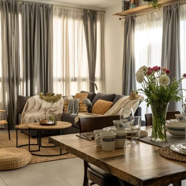 HaKerem new luxury 3 rooms apartments and 2 rooms penthaus, hotel a Tel Aviv