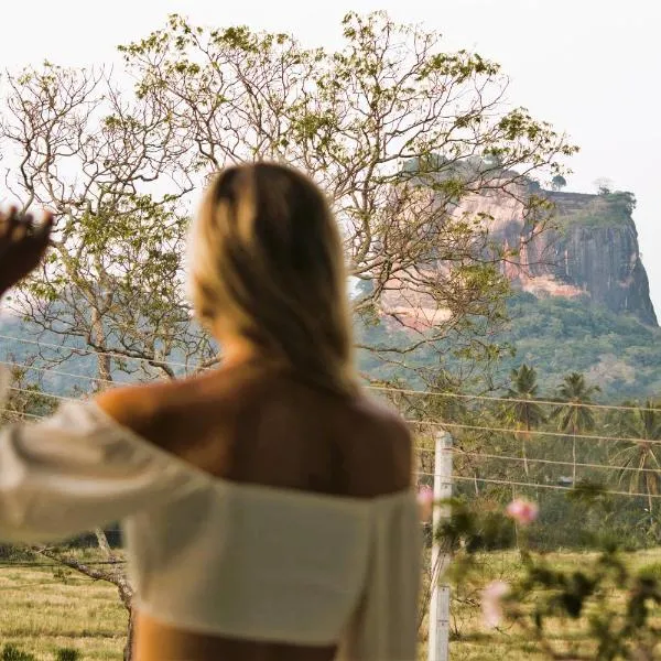 Royal Rock Sigiriya, hotel in Minneriya