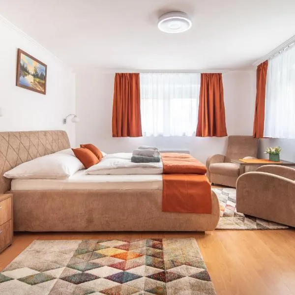Topáz Apartmanházak Keszthely, hotel v destinaci Keszthely