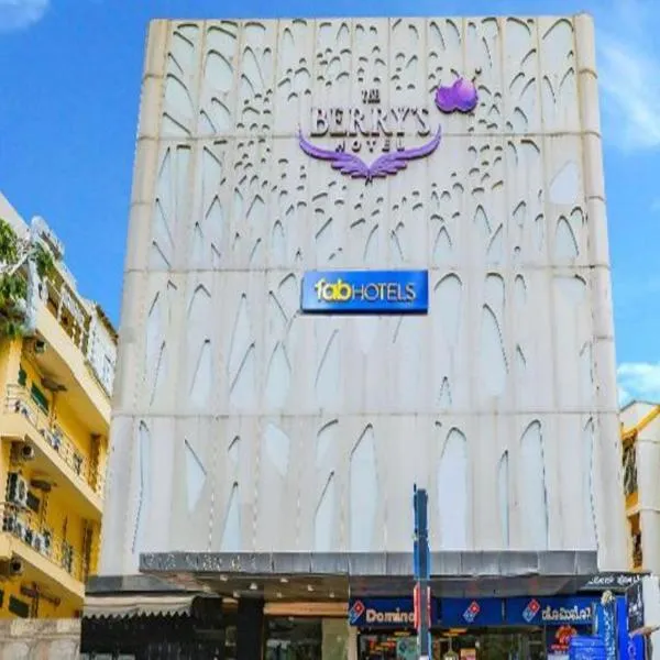 FabHotel Astra Berry's، فندق في Whitefield