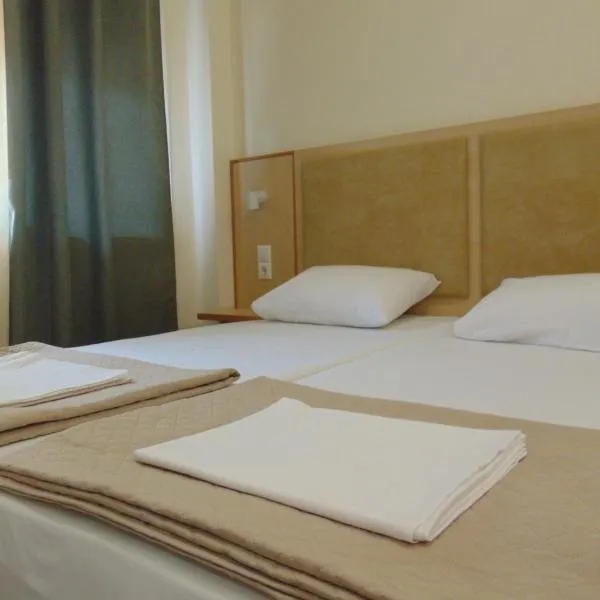 Sweetmar guest Rooms-ground floor, hotel ve městě Kos