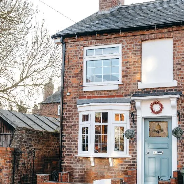 Quaint Georgian house with Parking & Huge Garden 10 mins walk from town, hotel en Shrewsbury