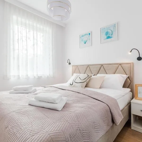 Flatbook Apartamenty - Jantar Bursztynowe Osiedle, hotel v destinaci Jantar