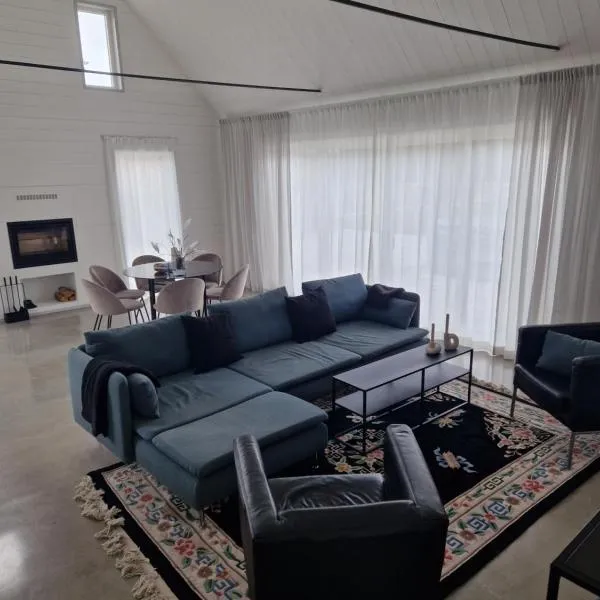 Fräscht, spatiöst hus, hotel v destinaci Visby