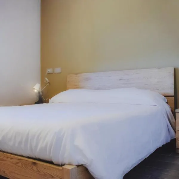 Residenza Borgo, hotel Manerbióban