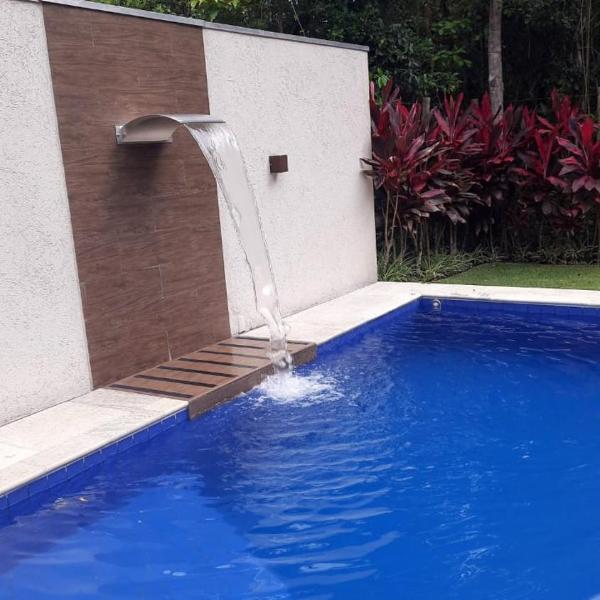 CASA TERREA WI-FI 3 SUITES 900m PRAIA DE GUARATUBA SP