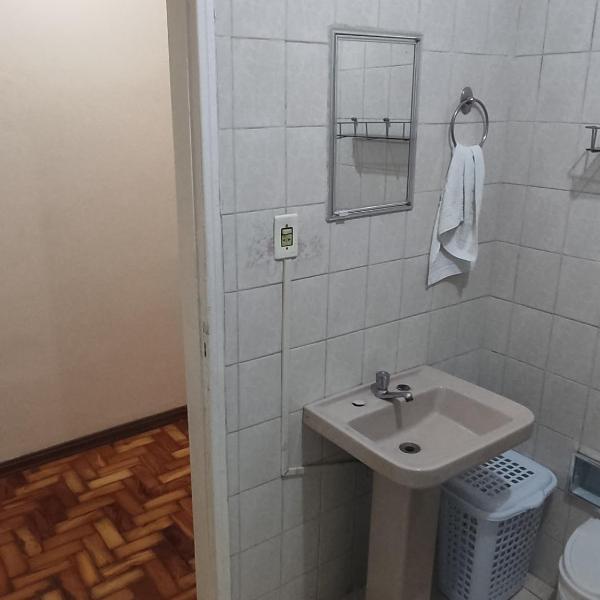 Apt 02 no piso superior com 2 qtos e 1 vaga - Foto 3