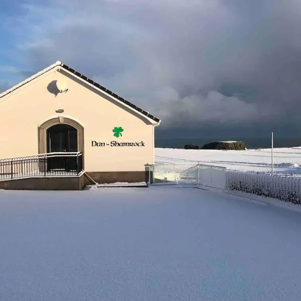 Dunshamrock @Sheep Island View: Ballintoy şehrinde bir otel