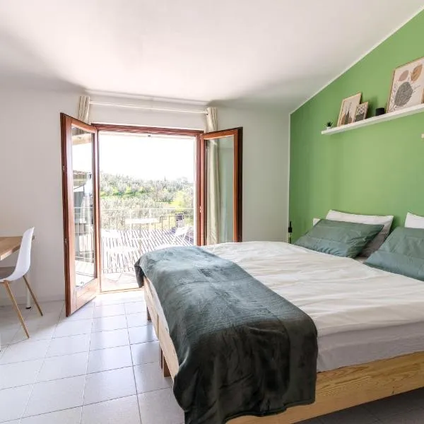 Maeva Guesthouse, hotel v destinácii Puegnago
